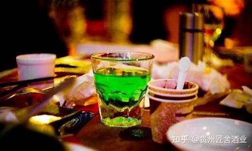 灯红酒绿是什么意思_车水马龙灯红酒绿是什么意思